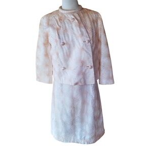 1960s 2-Piece Pale Peach/Pink Floral Dress‎ Suit